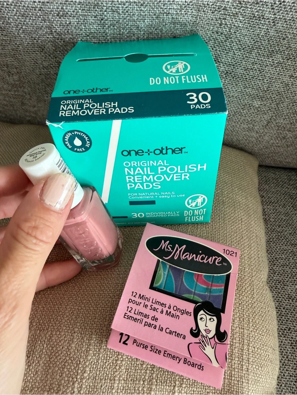 🗽Nail Bundle - Original Nail Polish Remover Pads, Nail Polish, Mini Files